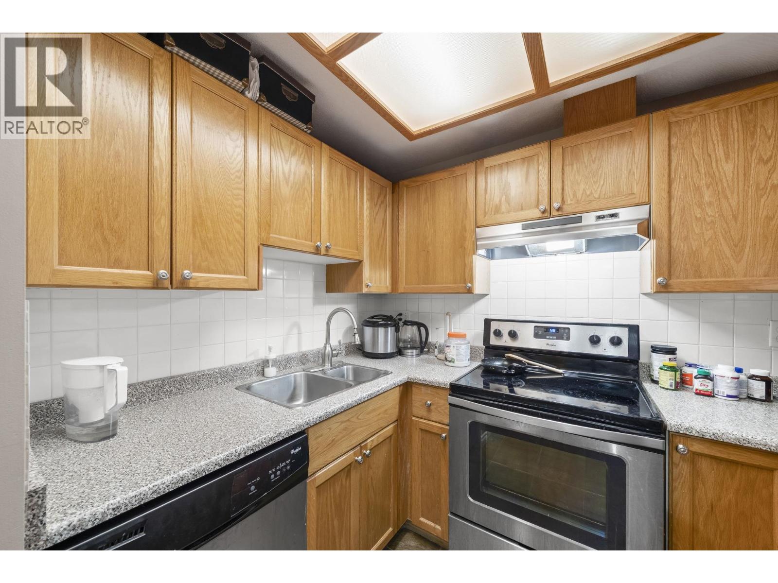 #B205-4821 53 Street, Delta