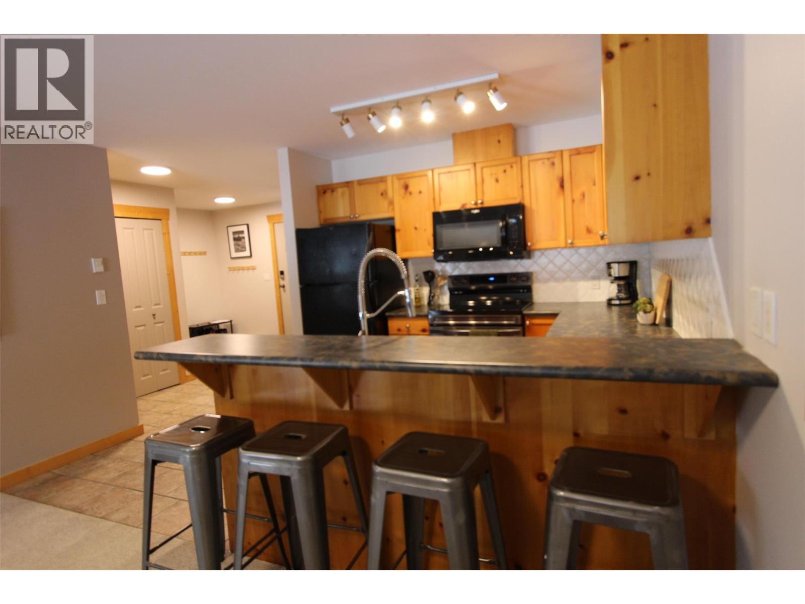 102 34 Rivermount Place, Fernie