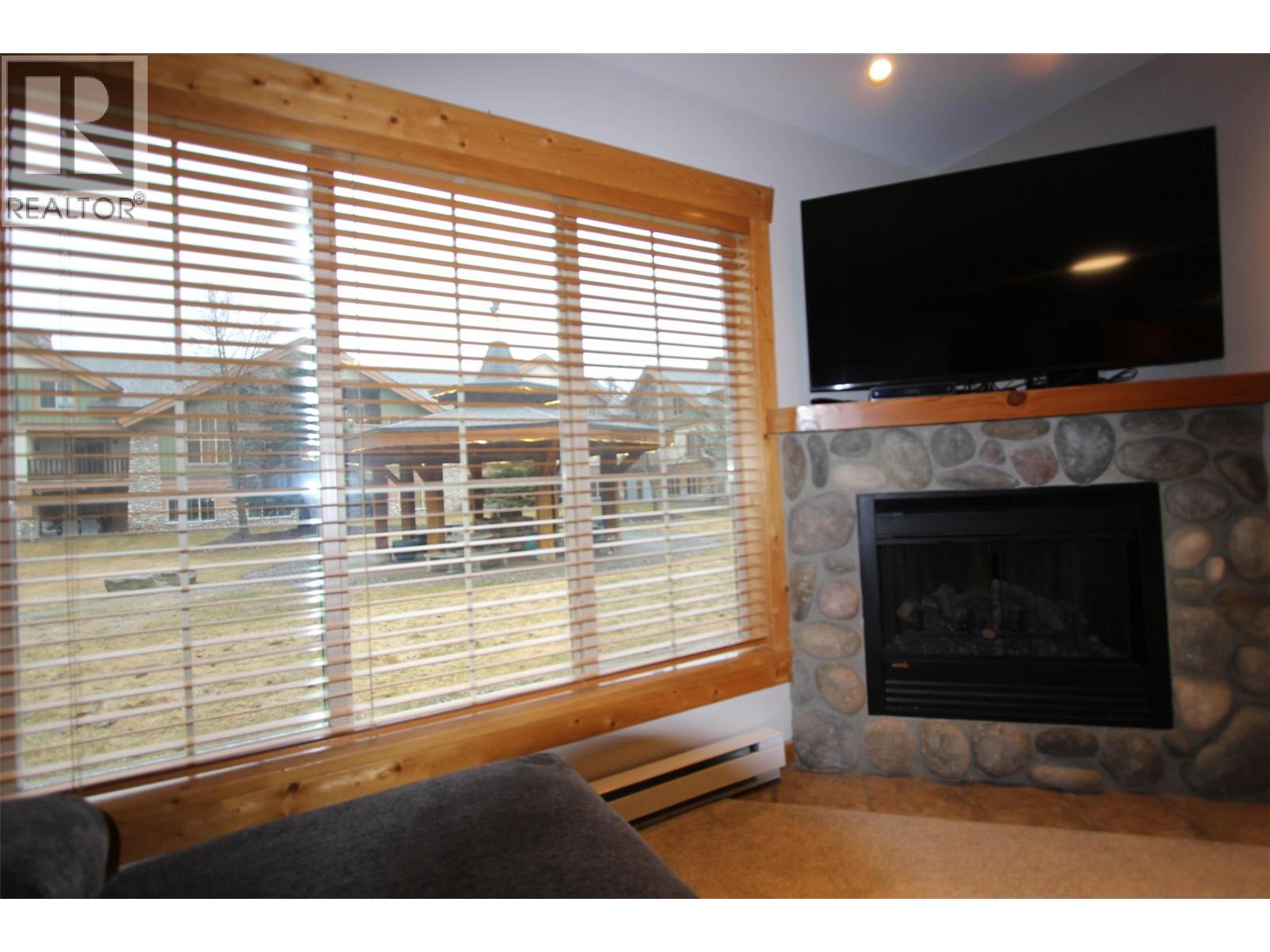 102 34 Rivermount Place, Fernie