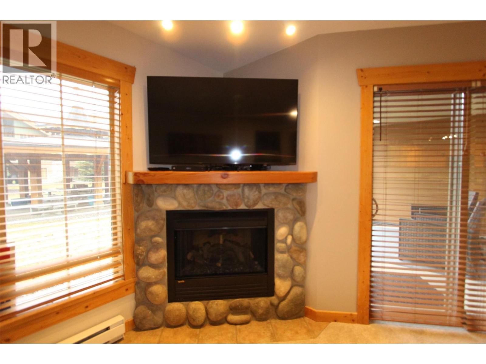 102 34 Rivermount Place, Fernie