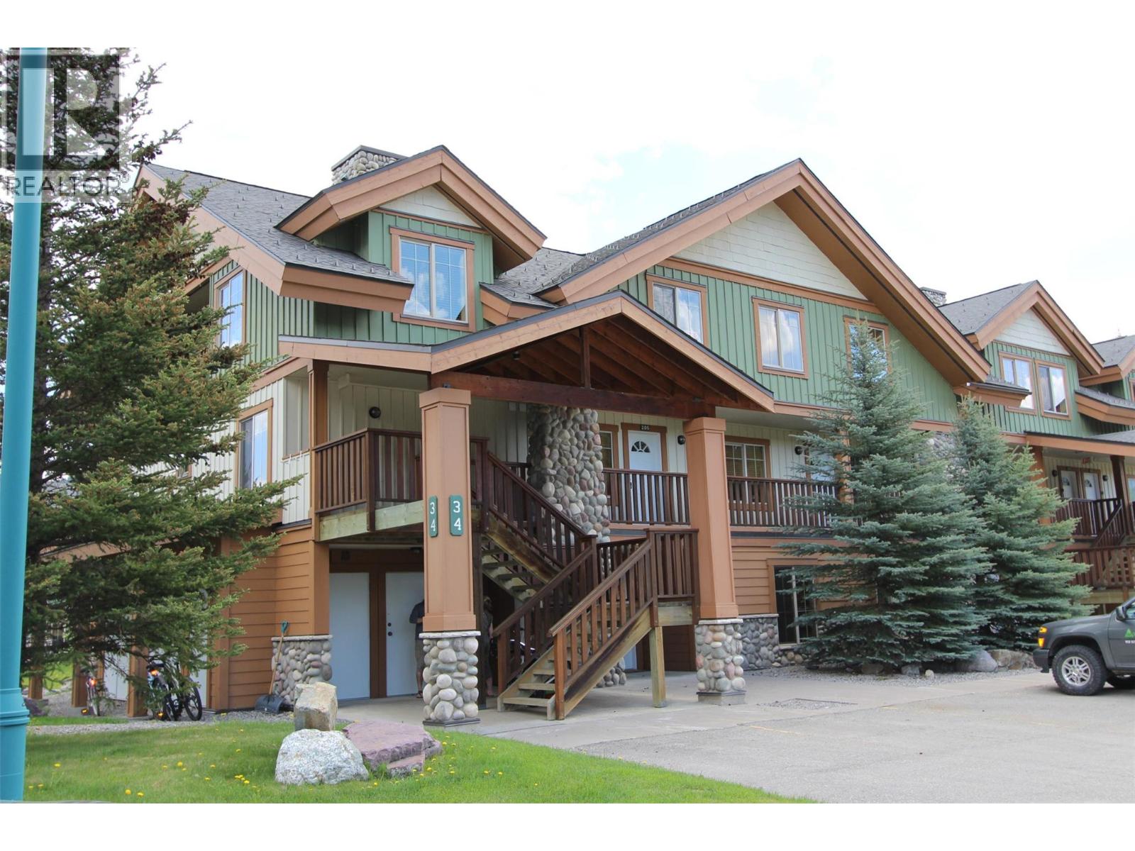 102 34 Rivermount Place, Fernie