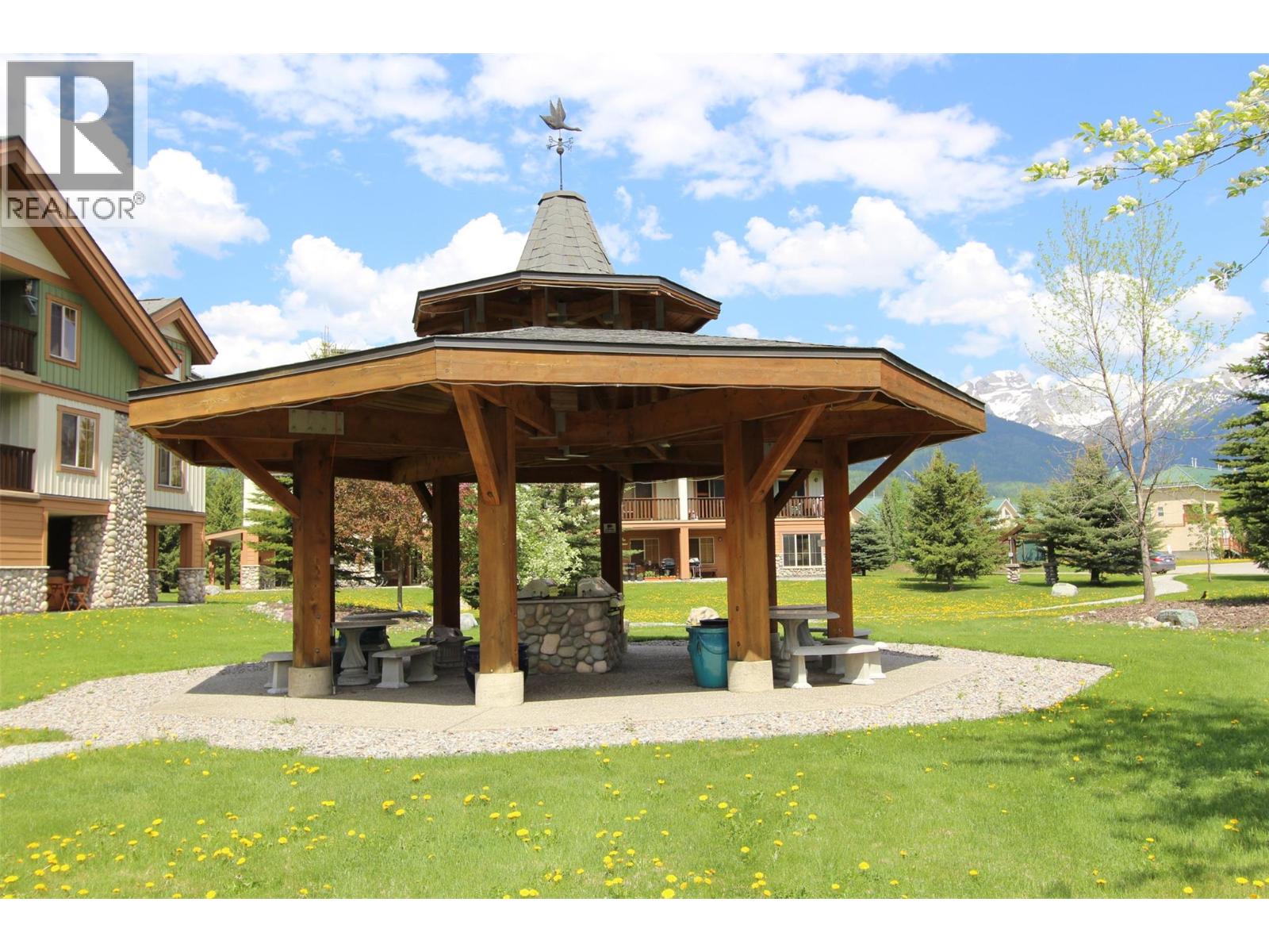 102 34 Rivermount Place, Fernie