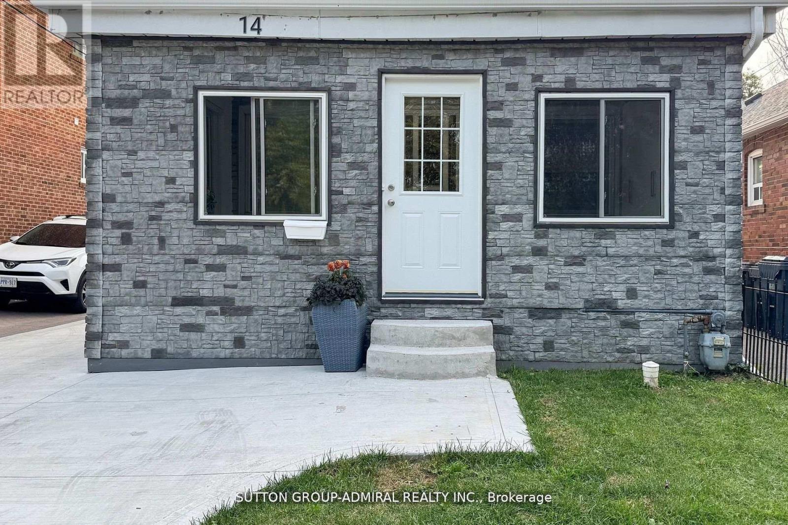 14 SPEARS STREET,Toronto (Rockcliffe-Smythe),,