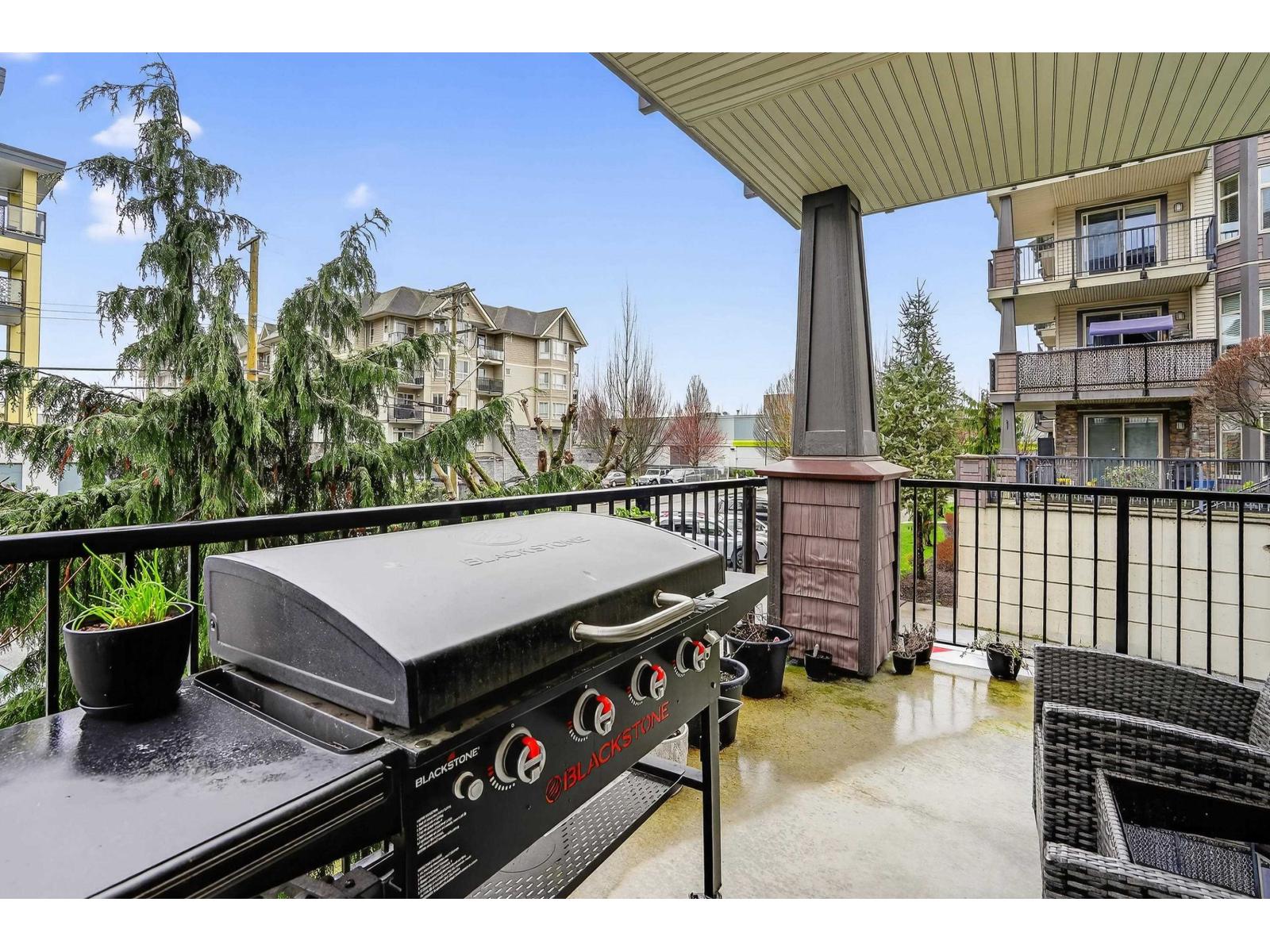 100 45893 CHESTERFIELD AVENUE, Chilliwack Downtown, Chilliwack