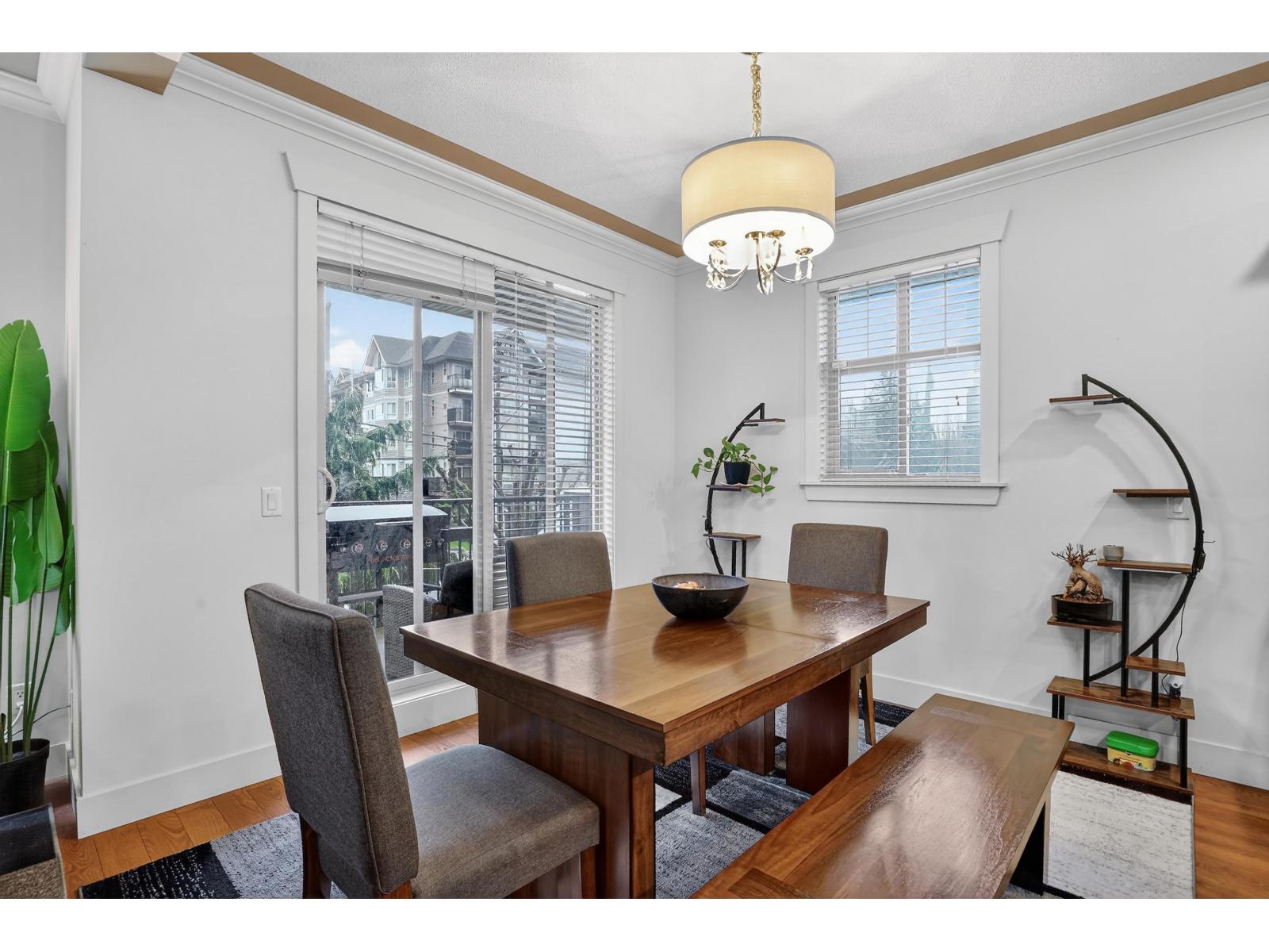 100 45893 CHESTERFIELD AVENUE, Chilliwack Downtown, Chilliwack