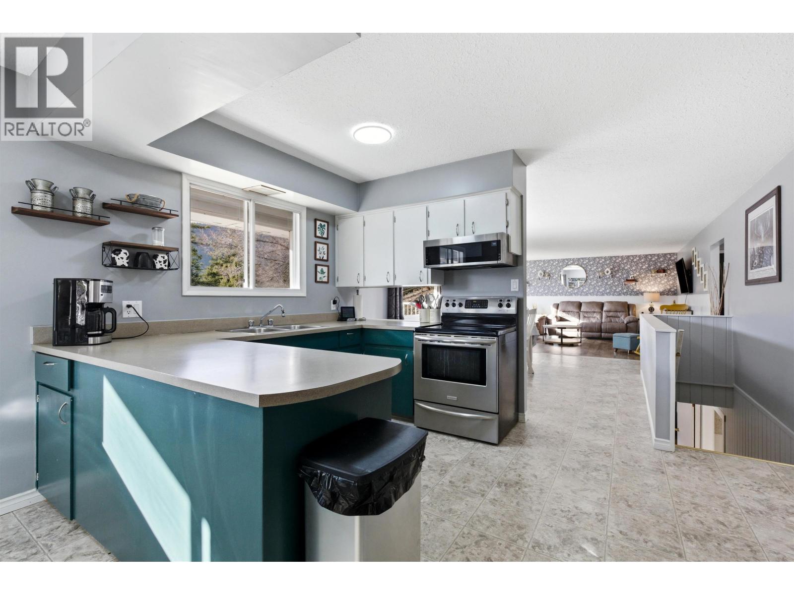 3023 DE SOUS MOUNTAIN ROAD, Williams Lake