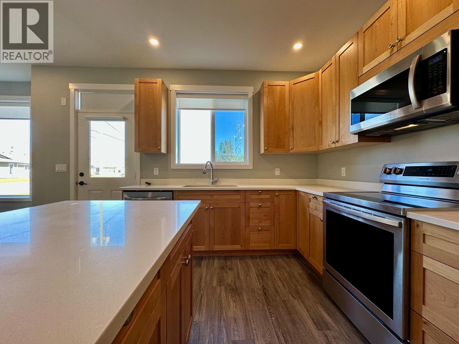 #101-1192 VANCOUVER Street, Smithers