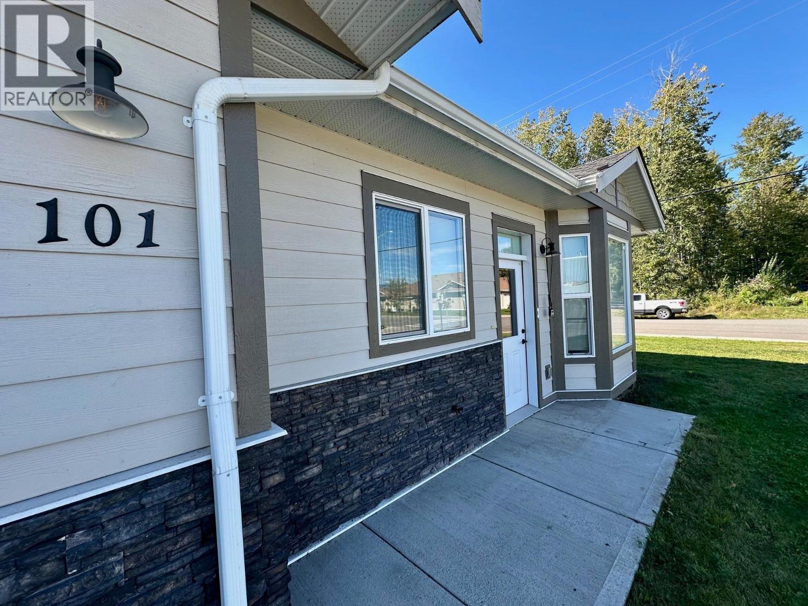 #101-1192 VANCOUVER Street, Smithers