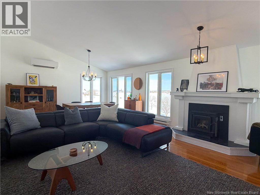 1295 RIVERSIDE DRIVE - 10