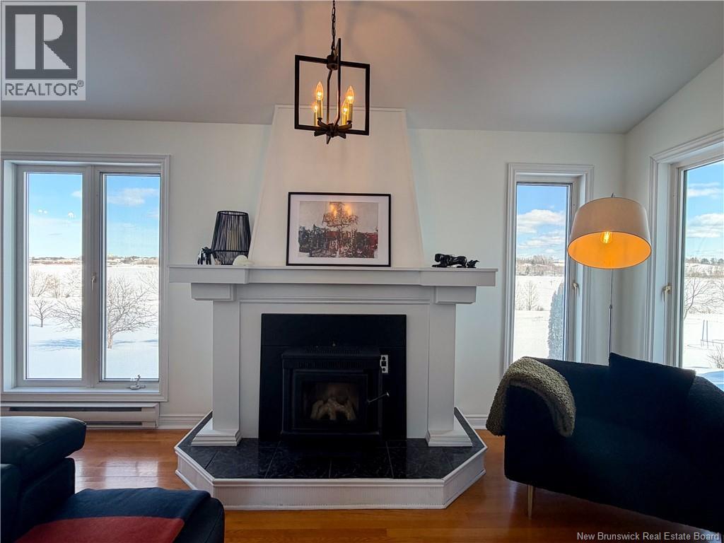 1295 RIVERSIDE DRIVE - 11