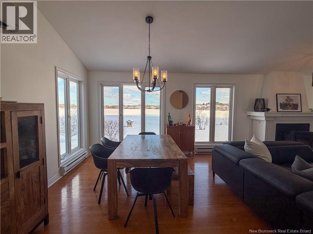 1295 RIVERSIDE DRIVE - 12