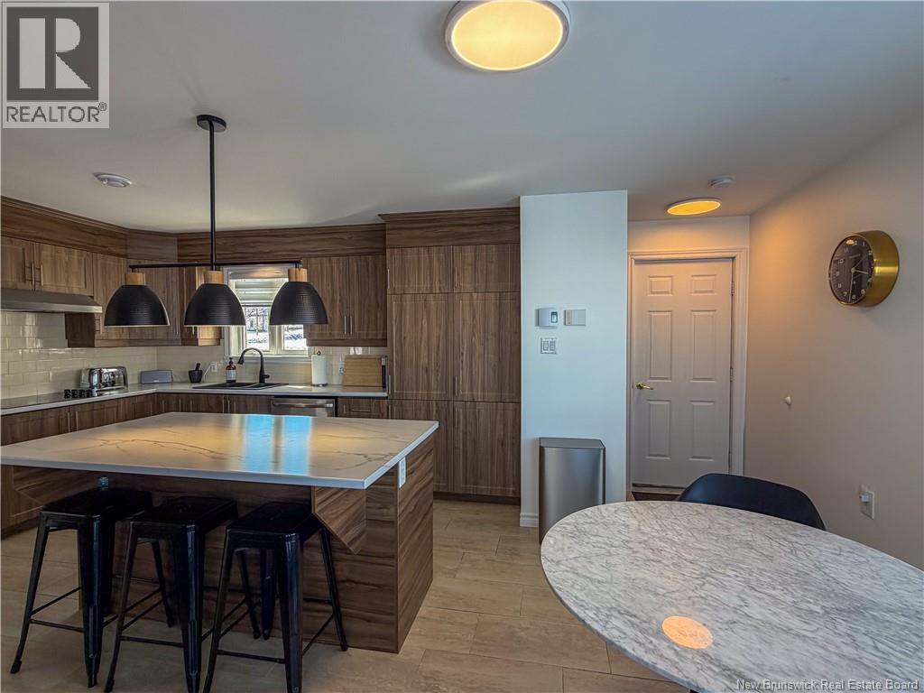 1295 RIVERSIDE DRIVE - 17