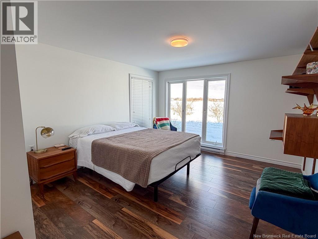 1295 RIVERSIDE DRIVE - 30