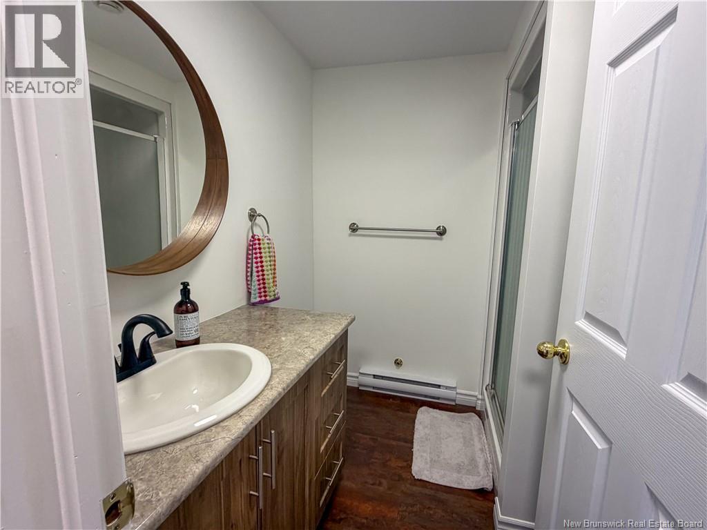1295 RIVERSIDE DRIVE - 34