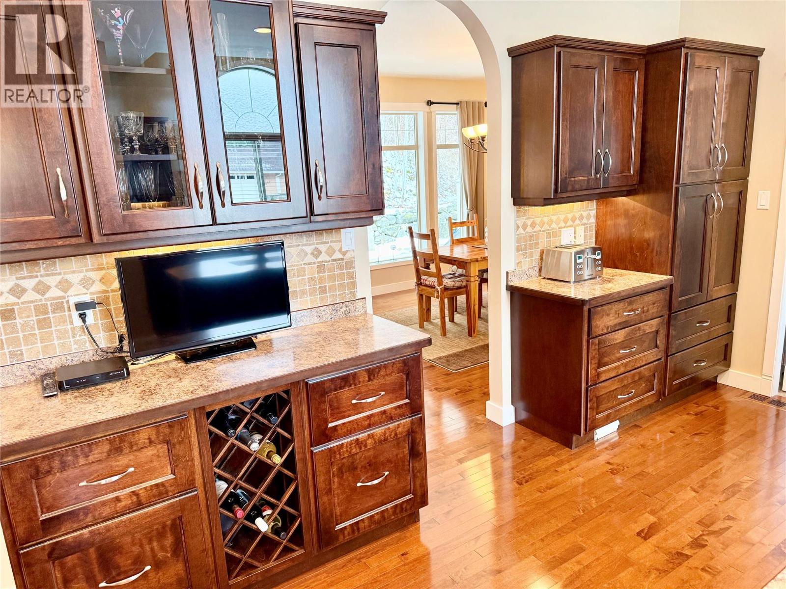 355 PROSPECT Drive, Grand Forks