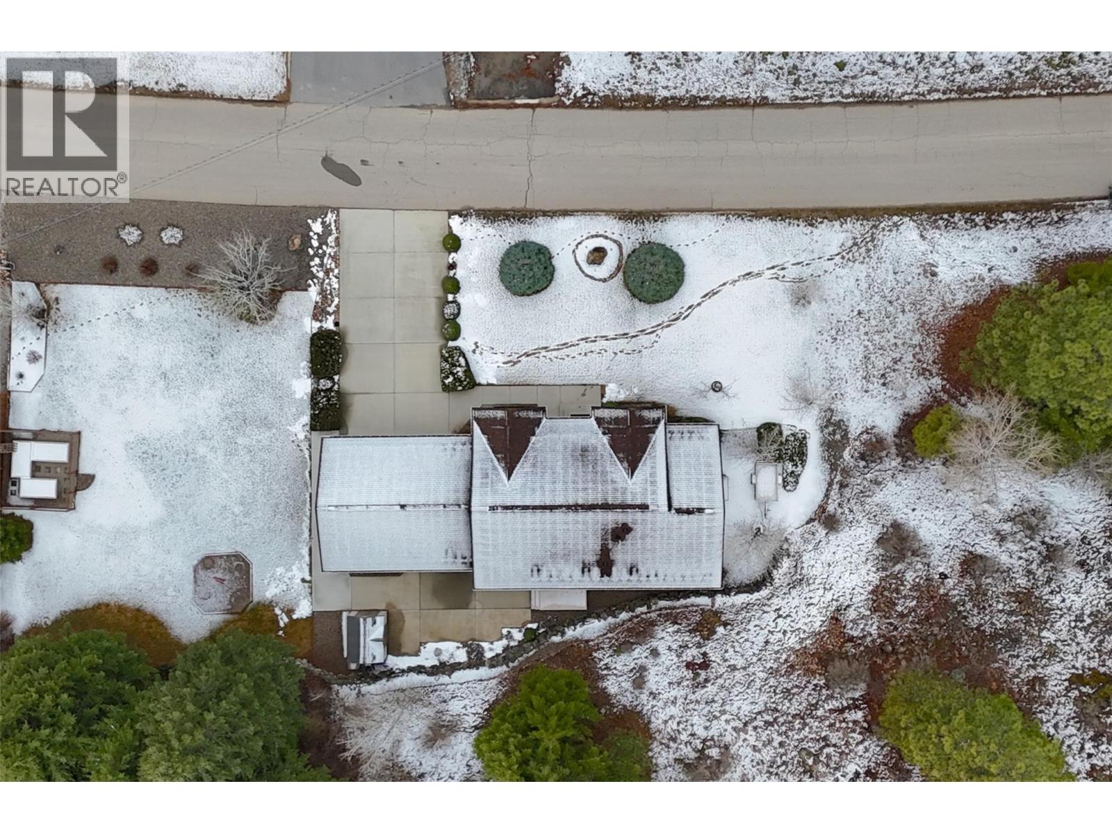 355 PROSPECT Drive, Grand Forks