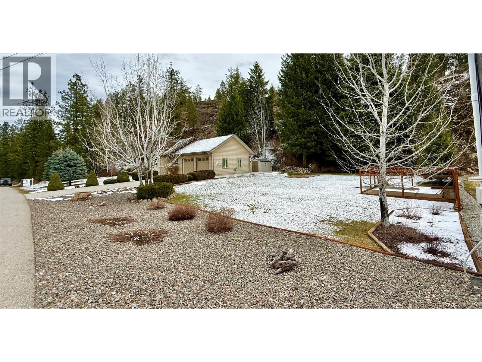 355 PROSPECT Drive, Grand Forks