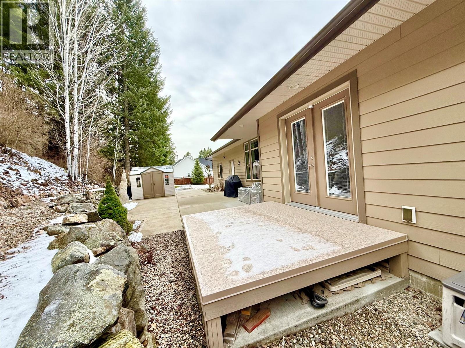 355 PROSPECT Drive, Grand Forks