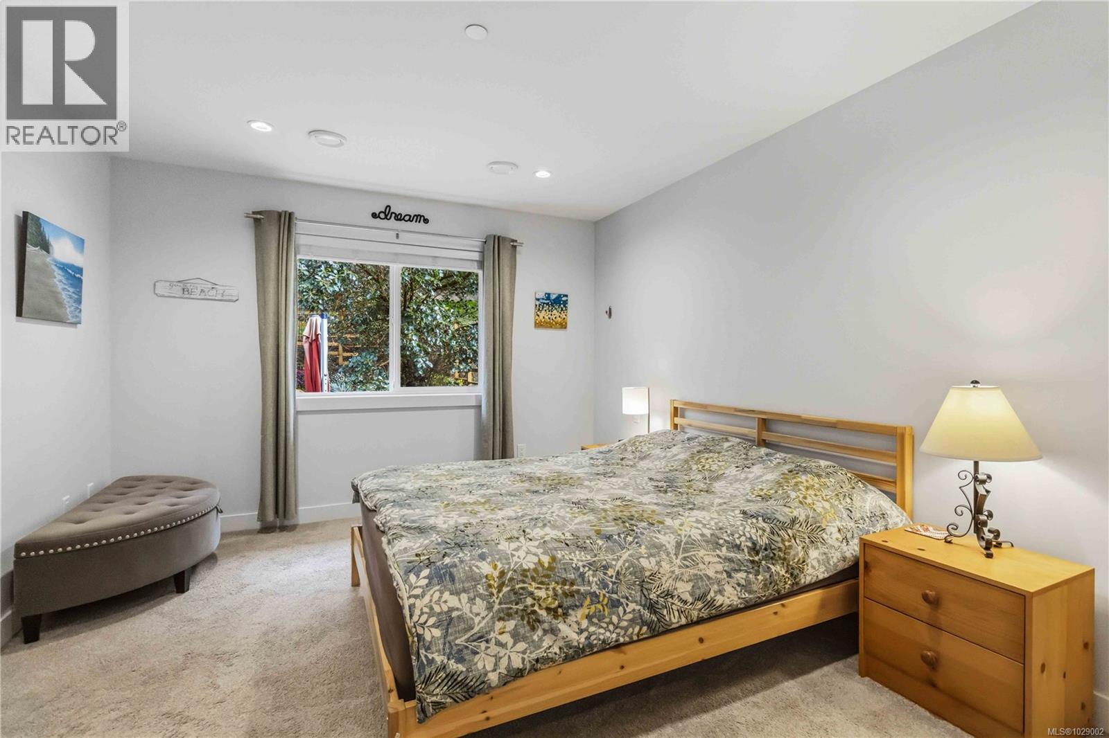 3365 SANDERLING WAY - 34