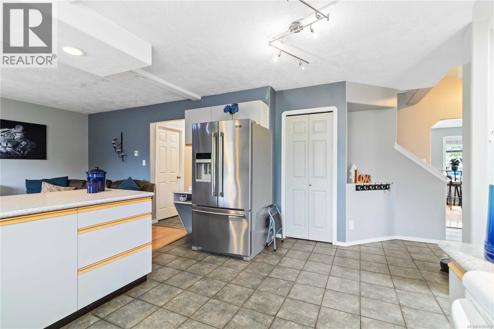 6598 Felderhof Rd - 17