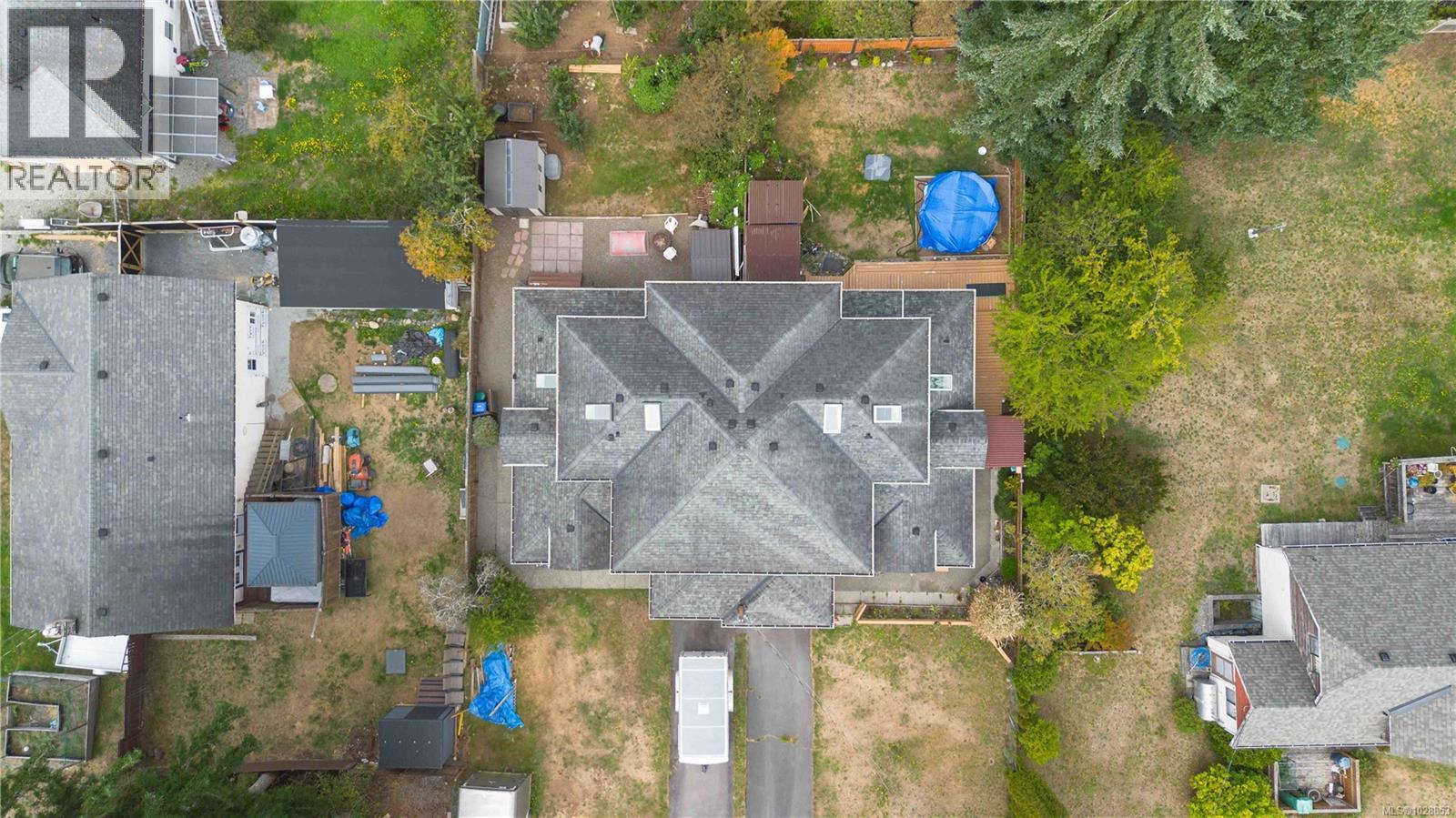 6598 Felderhof Rd - 55