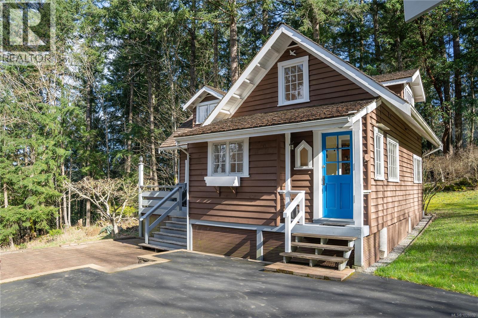  696 Rainbow Road, Salt Spring