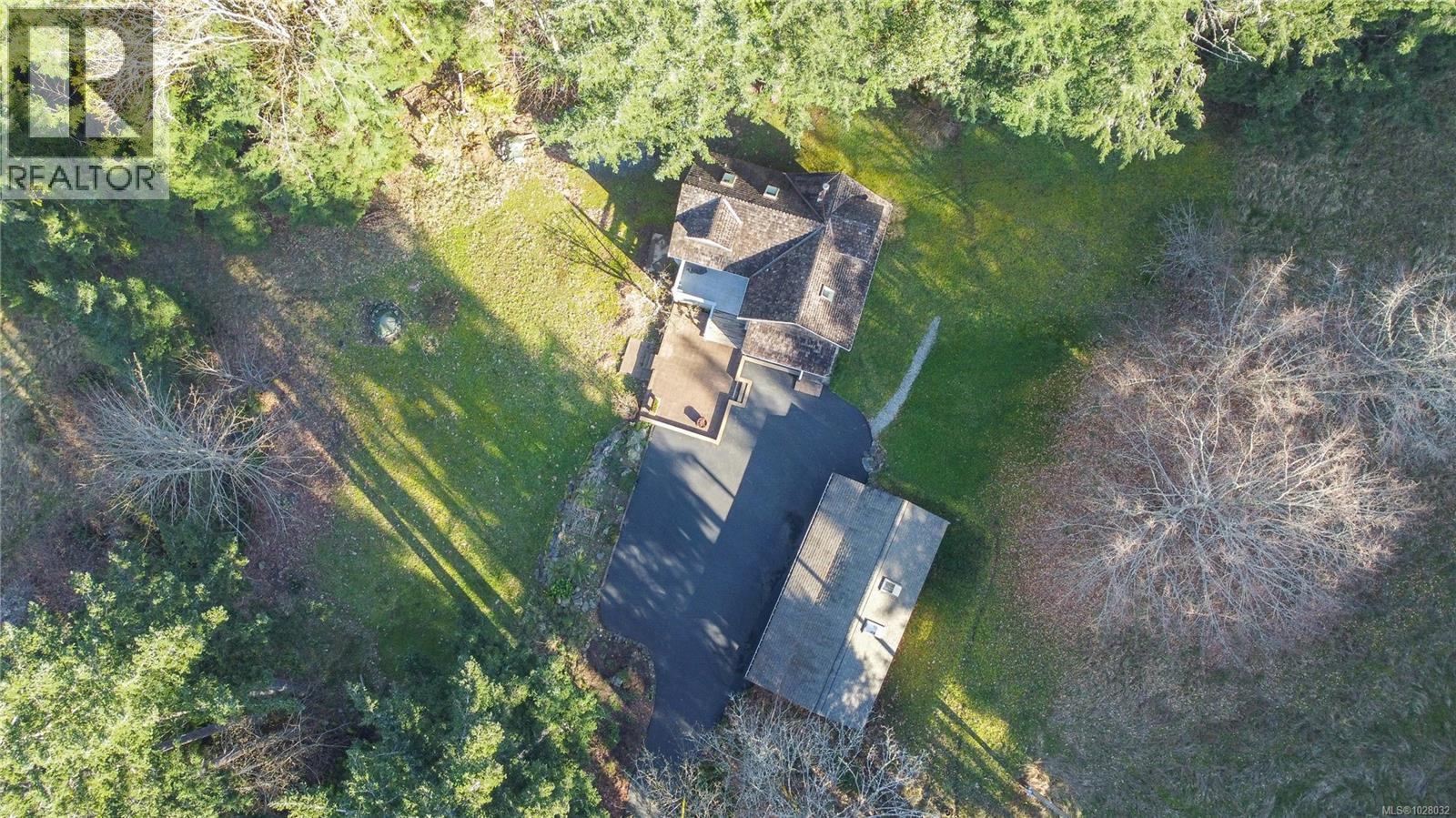  696 Rainbow Road, Salt Spring