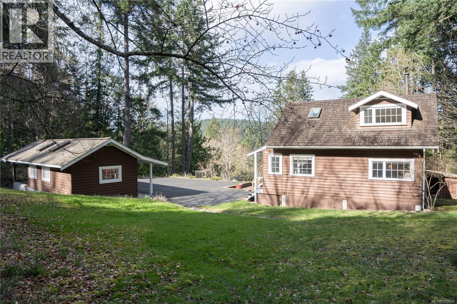  696 Rainbow Road, Salt Spring