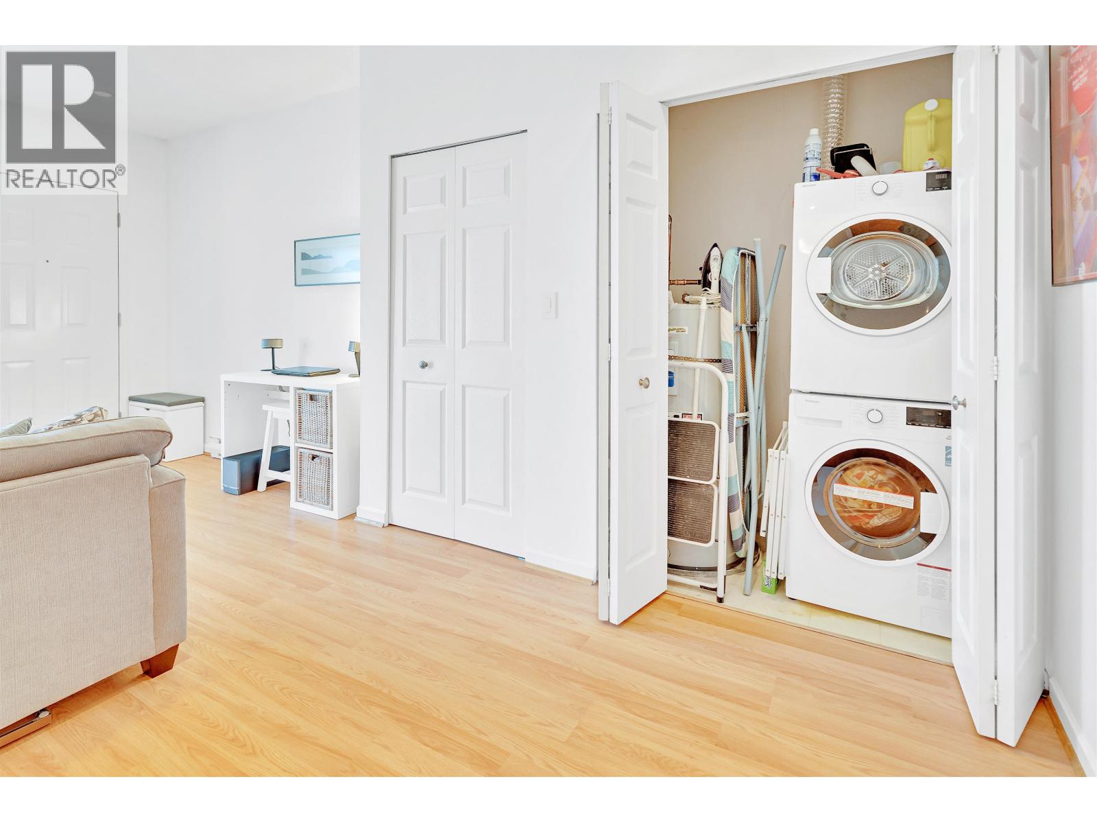 56 2422 HAWTHORNE AVENUE, Port Coquitlam