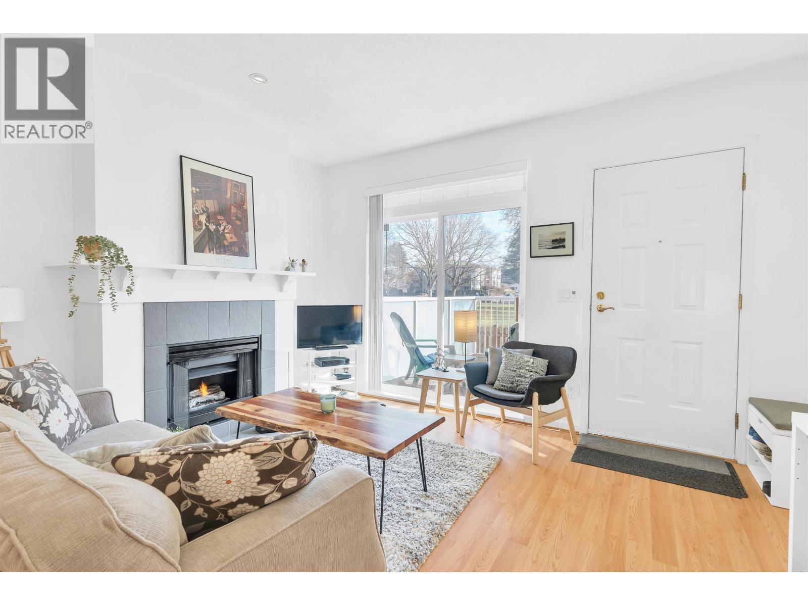 56 2422 HAWTHORNE AVENUE, Port Coquitlam