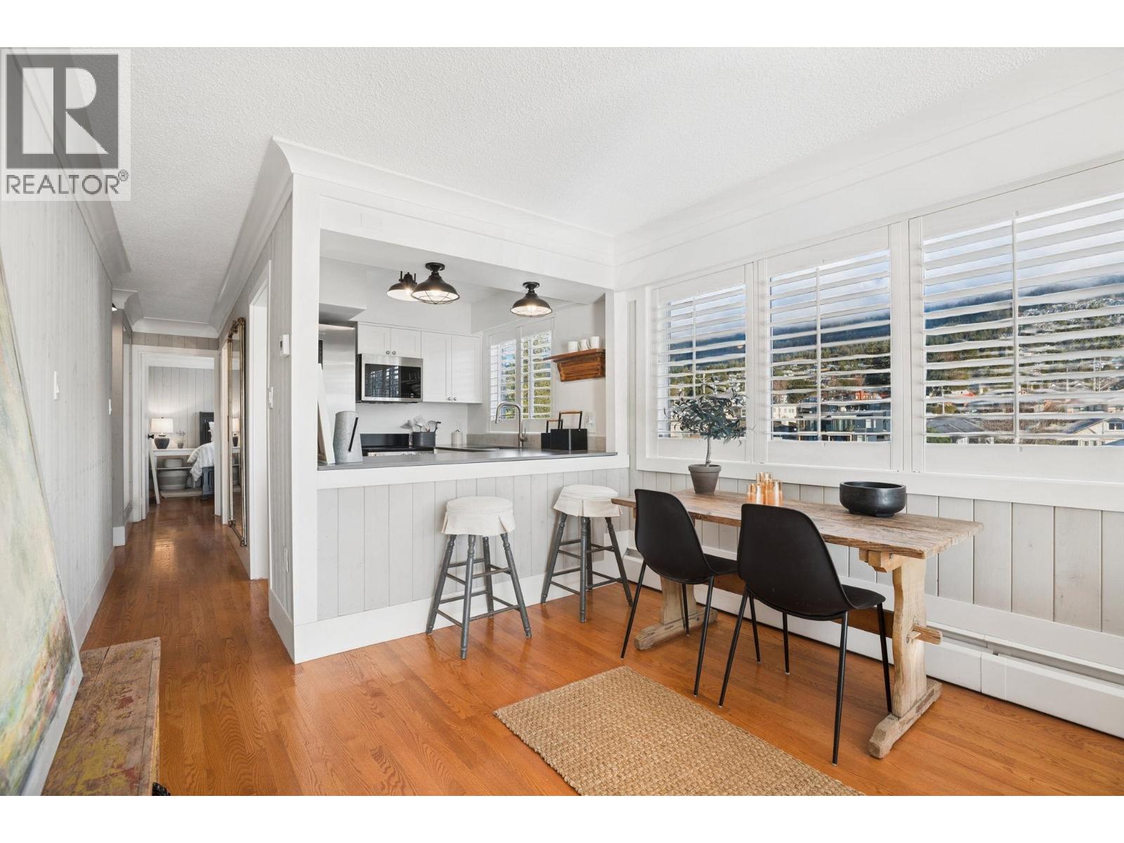 408 150 24TH STREET, West Vancouver