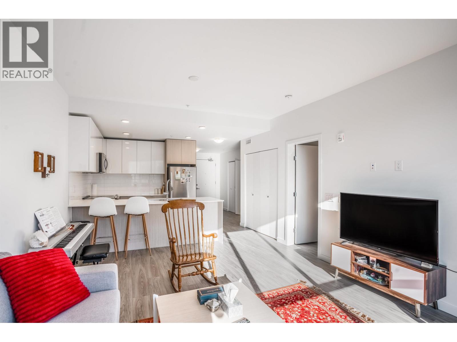 306 2236 WELCHER AVENUE, Port Coquitlam