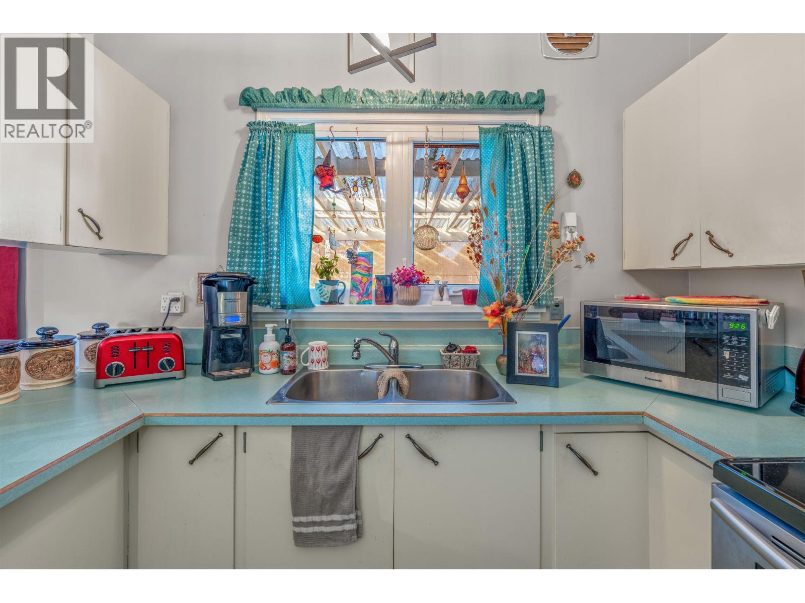 177 N OGILVIE STREET - 11