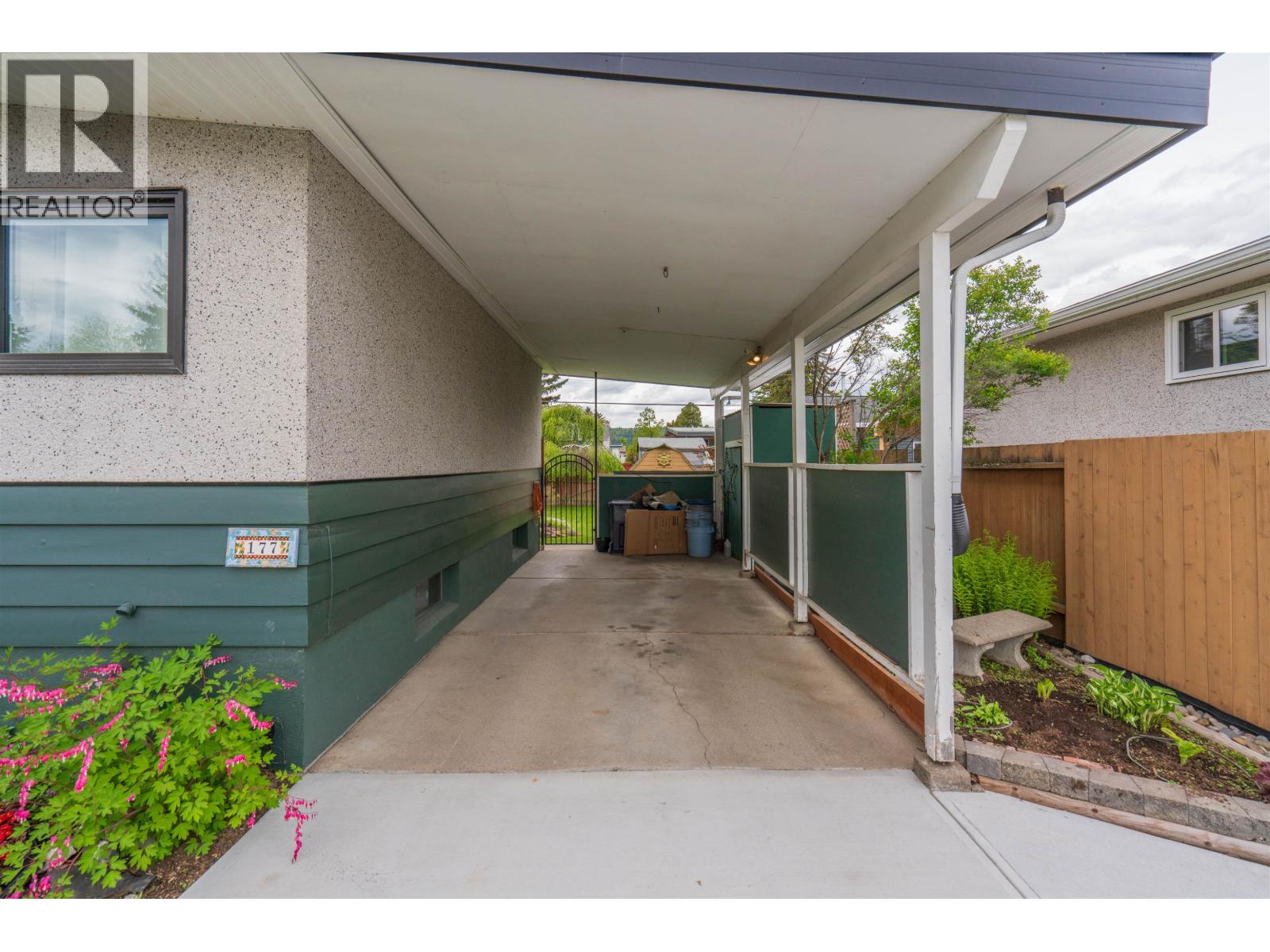 177 N OGILVIE STREET - 31