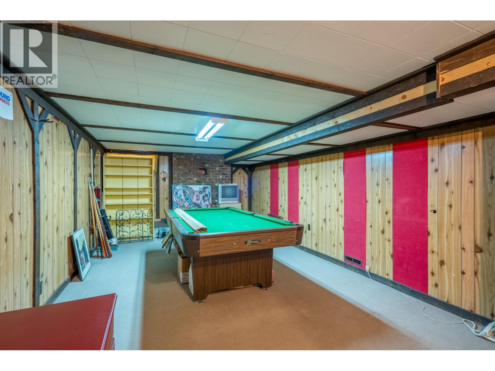 177 N OGILVIE STREET - 18