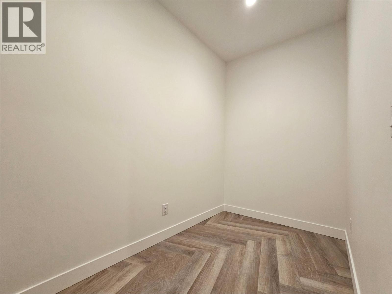 514 3340 Lakeshore Drive, Kelowna