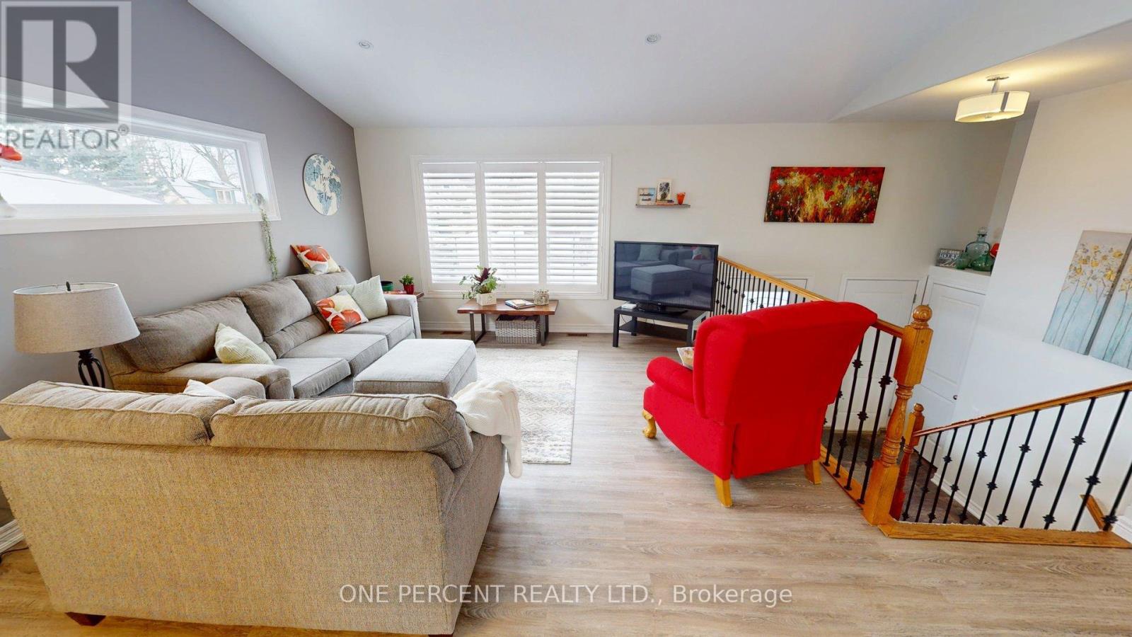 362 LAKESIDE ROAD - 2