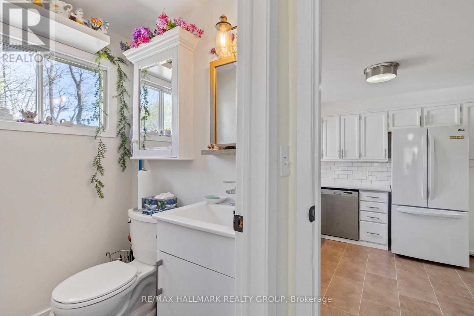 31 CHAFFEY STREET - 11