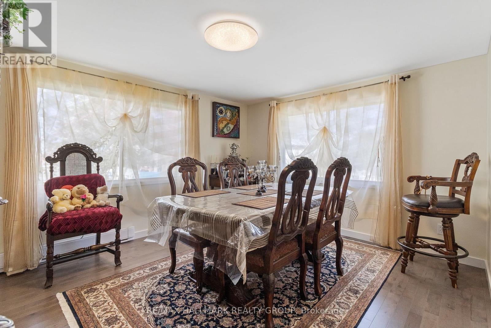 31 CHAFFEY STREET - 13