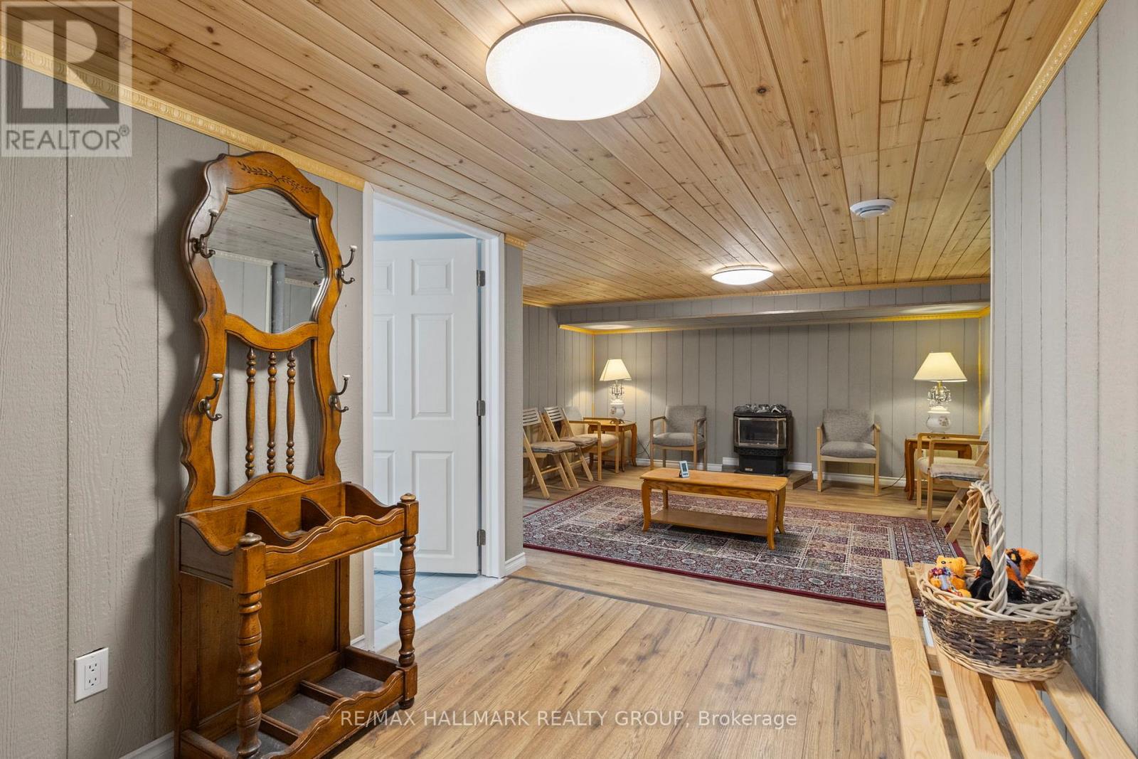 31 CHAFFEY STREET — photo 22