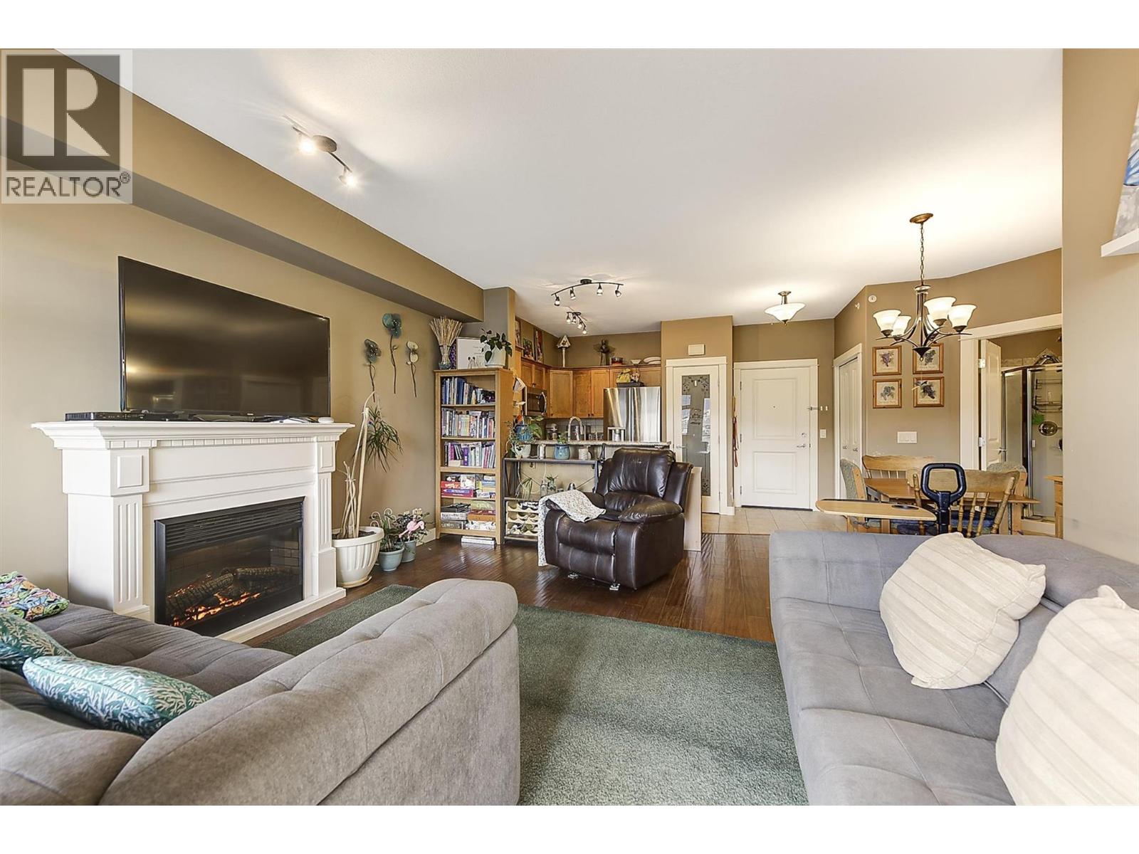 2551 Shoreline Drive Unit# 404, Lake Country