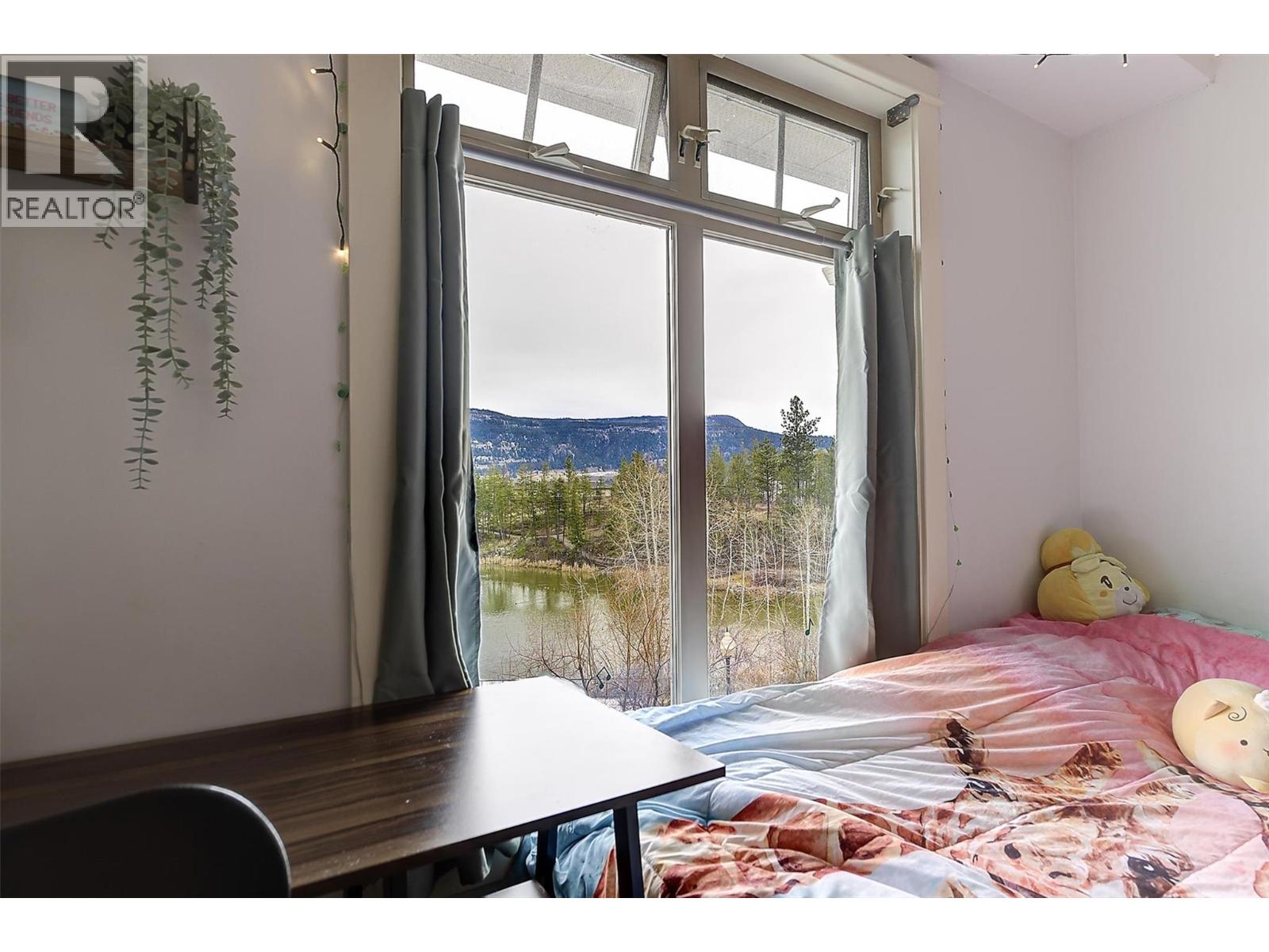 2551 Shoreline Drive Unit# 404, Lake Country