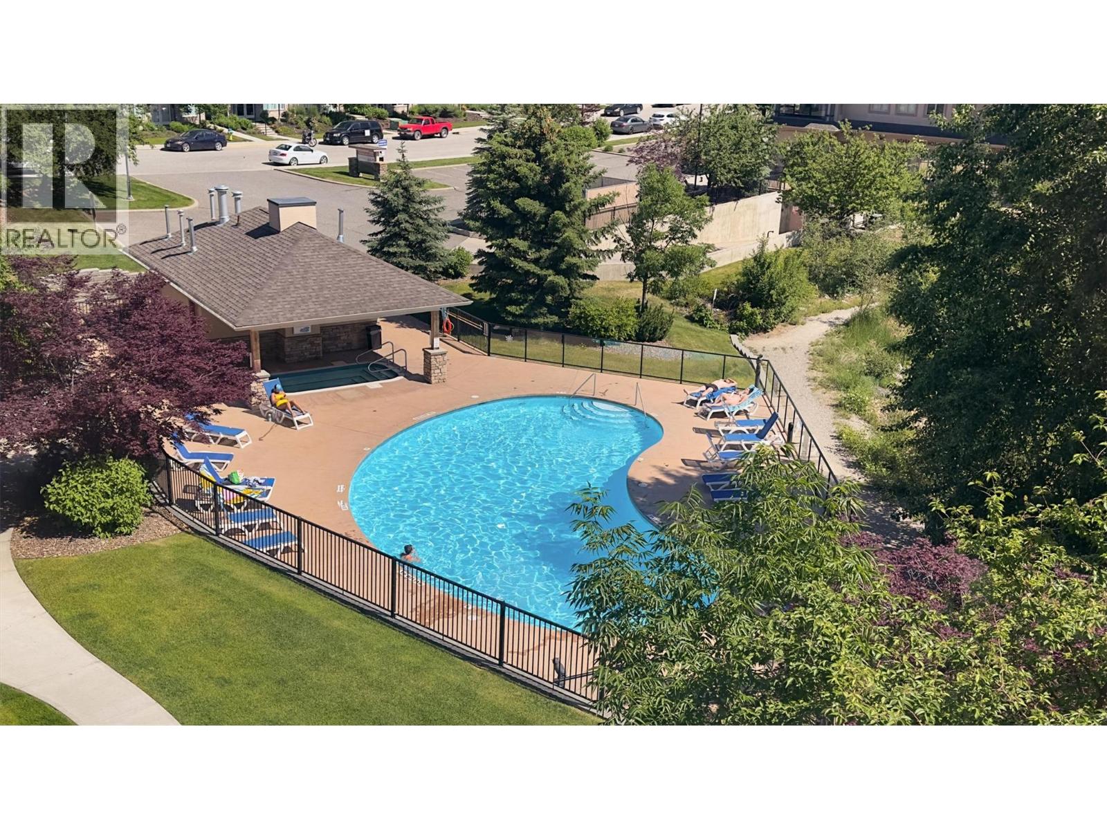 2551 Shoreline Drive Unit# 404, Lake Country