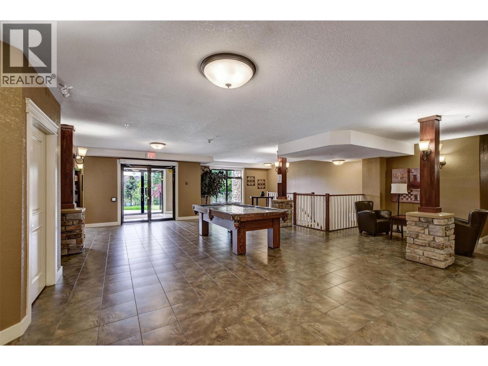 2551 Shoreline Drive Unit# 404, Lake Country