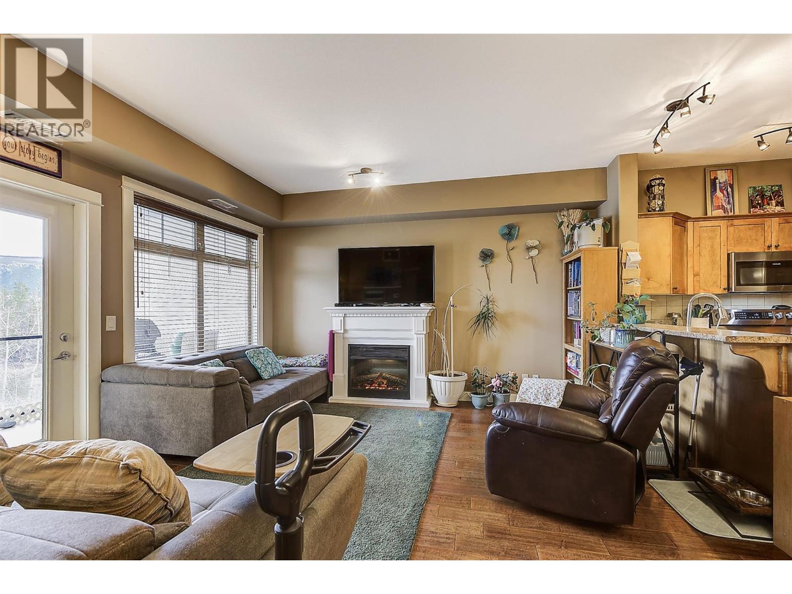 2551 Shoreline Drive Unit# 404, Lake Country