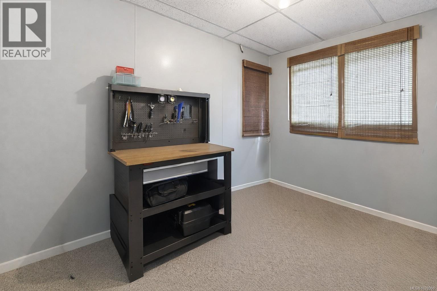  1503 Edgemont Road, Saanich