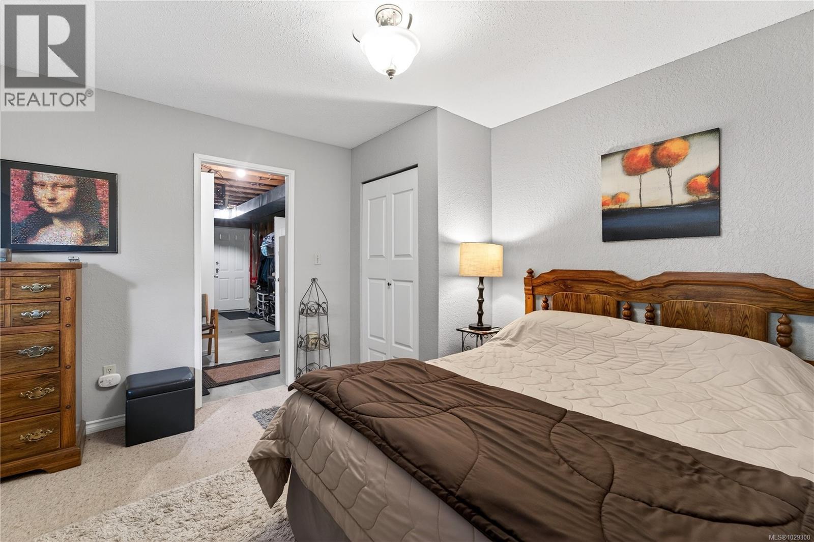  1503 Edgemont Road, Saanich