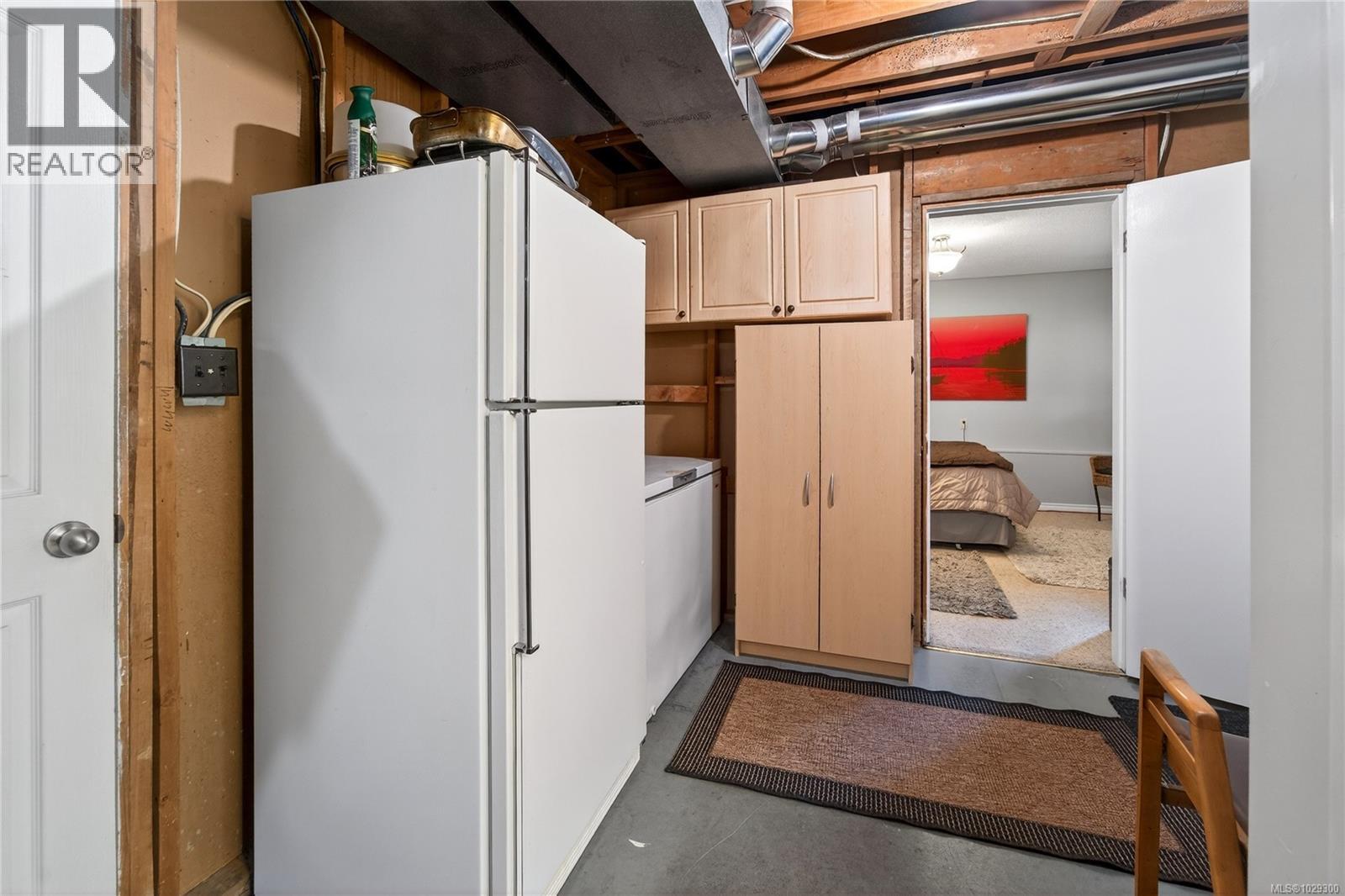  1503 Edgemont Road, Saanich