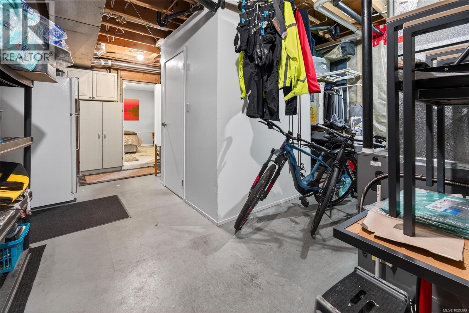  1503 Edgemont Road, Saanich