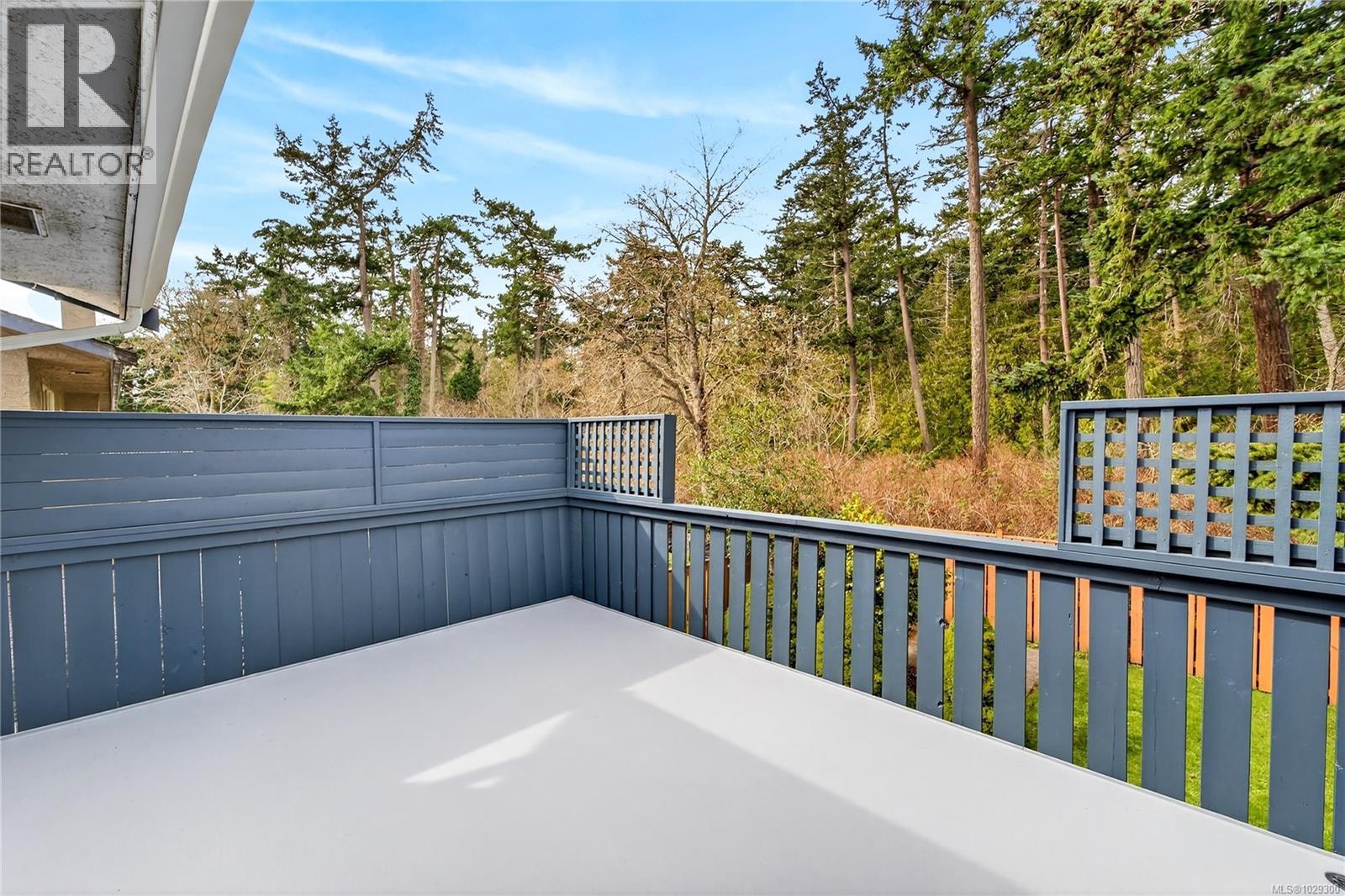  1503 Edgemont Road, Saanich